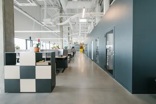 intérieur de bureaux modernes