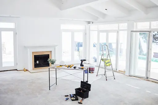 intérieur d'une maison en travaux